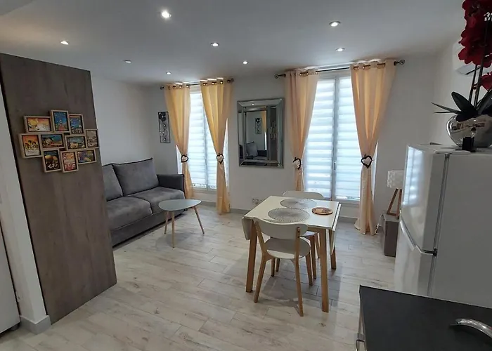 Studio Lumineux Avec Parking Proche Monaco, Nice, Plage Et Gare