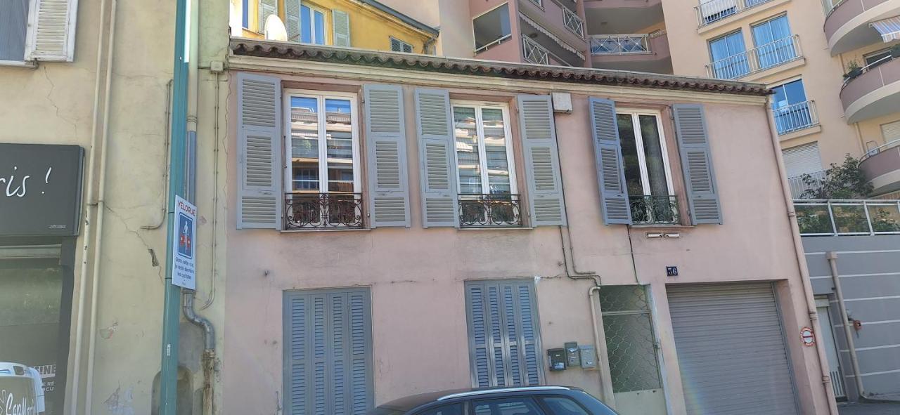 Appartement Lumineux Avec Parking Proche Monaco, Nice, Et Gare